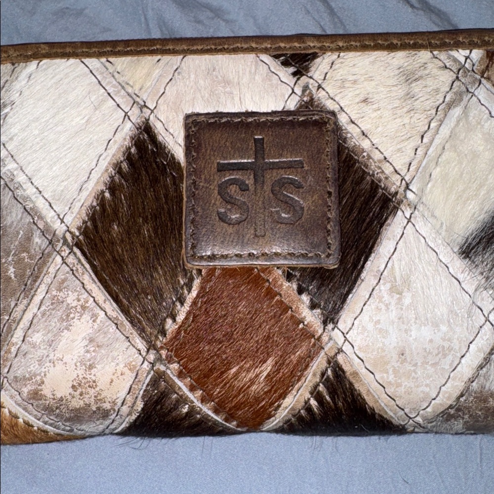 Sts Ranchwear Patchwork Brown And Cream Wristlet - image 2